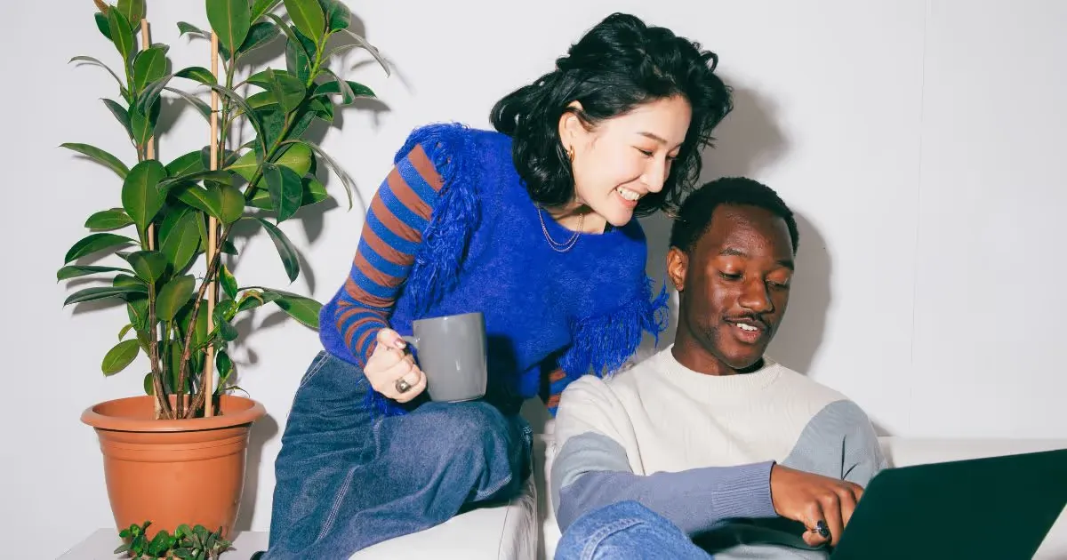 An overview of the UK Digital Nomad Visa options for freelancers, highlighting available visa pathways, benefits, and financial management tips for remote workers.